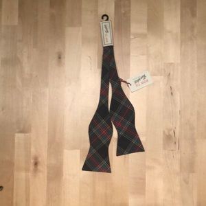 NWT Bow Tie Tuesday Plaid Bow Tie Blue/Red/Green/Yellow Plaid Holiday Party
